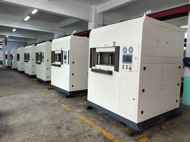 玻璃纖維、玻纖復(fù)合材料熱壓成型機(jī)
