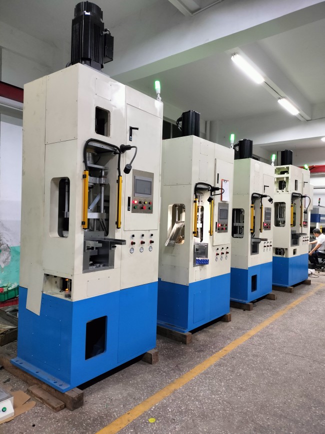 伺服粉末成型機(jī)-新材料、新技術(shù)、新工藝