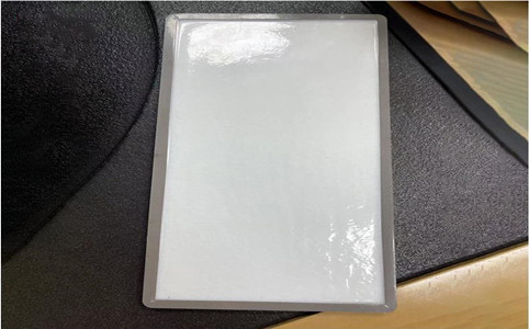 帶硅膠框氣凝膠隔熱板真空熱壓機(jī)方案